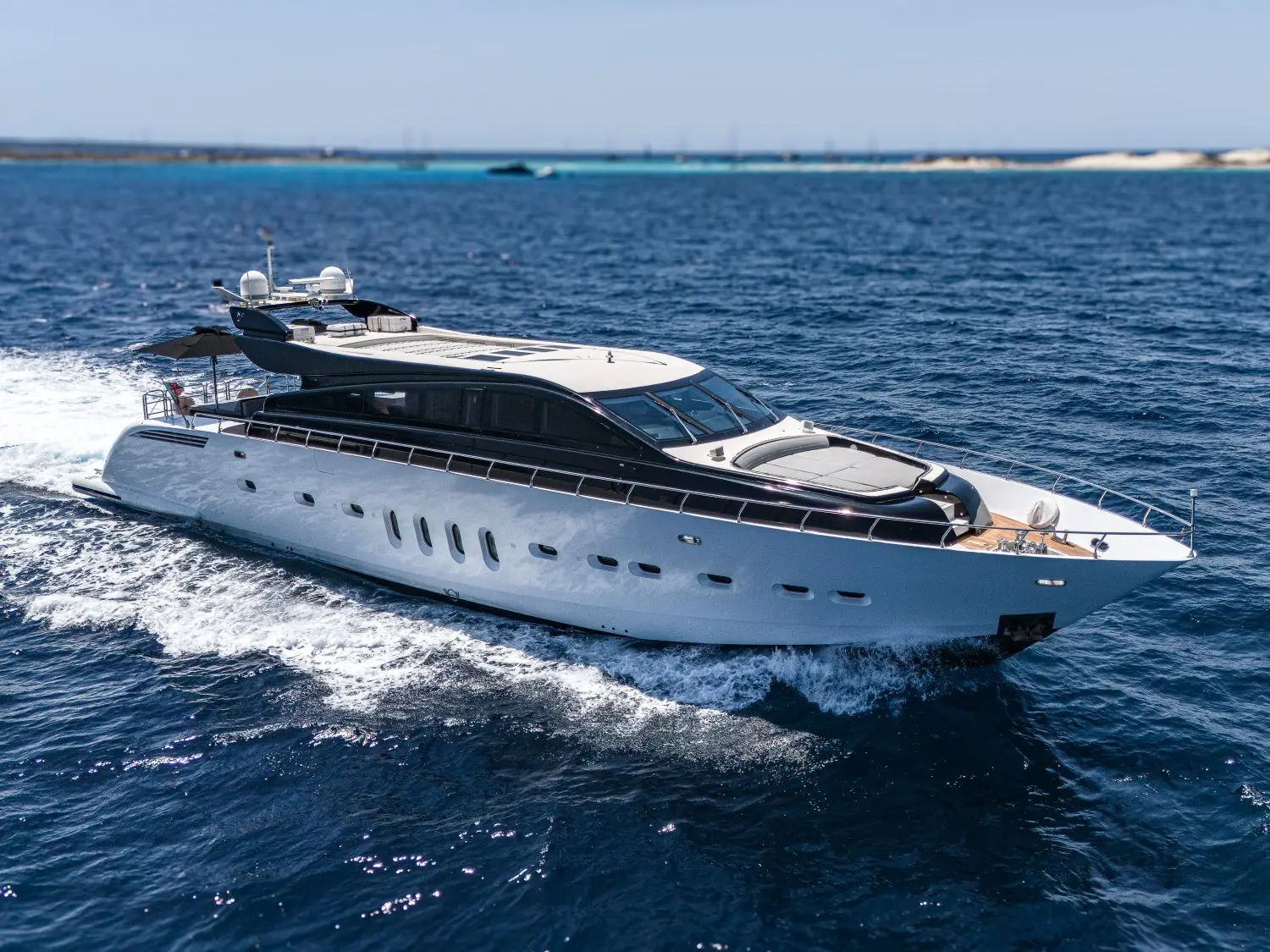 Yacht vor Formentera